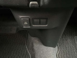 フロアマット標準装備。純正なのでぴったりです!状態も◎