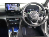 スタイリッシュなブラック系を基調とした内装色。