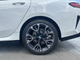 1年or2年・走行無制限などお車1台1台により異なります。