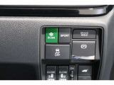 【横滑り防止装置】ドライバーの安全運転をアシストしてくれる装備が充実しています☆ドライバーの不安を安心へと変えてくれますね。
