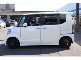 29年式・N-BOXカスタム・G特別仕様車SSブラックスタイルパッケージ・6.0万キロ・ナビ・TV・Bluetooth・バックモニター・ETC・シートヒーター・両側パワースライドドア・