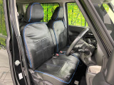 運転席シート廻りは使用感も少なく、良好な状態となっています。丁寧に使われていたことがよくわかりますね。