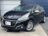 フランス車ならではのフロントデザイン。
