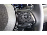 レーダークルーズコントロール(全車速追従機能付)付きです。車速に応じて追従支援してくれるので、ロングドライブも快適です