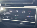 【 オートエアコン 】車内温度を感知して自動で温度調整をしてくれるのでいつでも快適な車内空間を創り上げます!