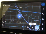メーカー装着のディスプレイオーディオを装備しております。