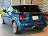 かわいいテールのデザインはほかの車にはない魅力があります。ひと目で&ldquo;MINI&rdquo;とわかるデザインはアナタを虜にしてしまうかもしれません
