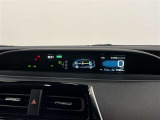 センターメーターは視点移動が少なく、長時間の運転でも疲れにくいそうです!インフォメーションディスプレイもあり色々な設定変更や情報が確認できます!