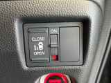 【パワースライドドア】スマートキーや運転席のスイッチでスライドドアの開閉が可能♪電動だから力を入れてドアを開ける必要が無く、小さいお子様でも、重い荷物を持っている時もラクに開け閉めできます♪