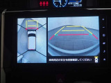 車両前方と真上からの映像です。