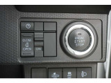 左側パワースライドドア付き!挟み込み防止機能でお子さまの乗り降りも安心です。さらに車内・車外のドアハンドルはもちろん、運転席スイッチやリモコンキーからも開閉できるので、大変便利な装備です!