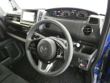 視界も広々で見晴らしの良い運転しやすいコックピットです。