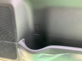 ドア内側にペットボトルホルダー装備です!