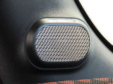 【ハーマンカードンHiFiサラウンドスピーカーシステム】が採用されております。良い音響でプライベート空間をお楽しみください。