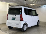 バックカメラが付いているので後方確認が非常にしやすいです。今や運転初心者も熟練者も必須装備!ついていて損はないですね♪