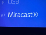 Miracast内蔵です。アンドロイドスマホをお持ちの方は、Bluetooth接続にてスマホ内の画像や動画、音楽などを映し出すことが出来ます。一部、使用できない機種もあります。
