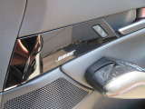 スピーカーには有名なメーカーのBOSEのスピーカーがついています。どこの座席に座っていても、音質の良い音が聞こえ、ロードノイズに合わせて音量が変わる機能がついています。