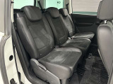 ナンバー付きの車両は公道試乗可能です(登録済未使用車など一部除く)。また、取り回しの確認など、広い場内でご試乗も可能です。お気軽に申し付けください。