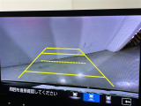 【バックモニター】後ろのカメラの映像をモニターに映し出すことができます!後方の見えない死角や、障害物との距離感をしっかり確認することができます!駐車が苦手な方におすすめです。