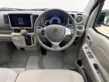 このハンドルを握った時に、車を所有している優越感を味わえますね