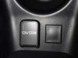 シガーソケット用の充電器が使用可能です!