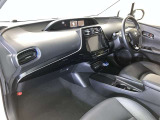 すっきりとしたデザインの内装は、さすがトヨタ車の上品さを感じます。
