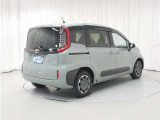 バックカメラ付きです♪車庫入れの苦手な方も安心ですね♪♪