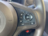 Hondaセンシングの機能のひとつ、アダプティブクルーズコントロール付!アクセルから足を離しても設定したスピードと前車との車間を保ち走行してくれます!車線維持もアシスト☆高速道路で疲労軽減ですね☆