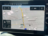 ●MMIナビゲーション『高解像度カラーディスプレイに、Bluetooth(R)接続によるハンズフリー通話機能を搭載しています。』
