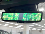 【デジタルインナーミラー】後席の大きな荷物や同乗者で後方が確認しづらい時でも安心!カメラが撮影した車両後方の映像をルームミラー内に表示。クリアな視界で状況の確認が可能です!