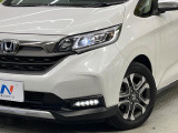 【シーケンシャルターンランプ付きLEDヘッドライト】人気の『流れるウィンカー』付きのLEDヘッドライトを装備♪高級感はもちろん、点灯時は存在感たっぷりで他車からも認識されやすく安心です。
