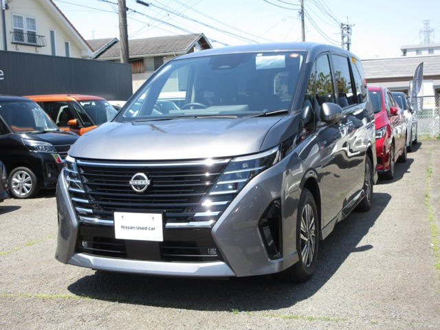 セレナ 1.4 e-POWER ハイウェイスターV 