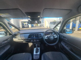 インパネ周りのお写真です。 視界が広く運転もしやすくなっております♪