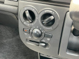 気温に合わせて直感的に操作することで、車内をいつでも快適に保てます。