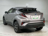全車種、走行距離無制限の1年間無料保証付き!全国5000ヶ所に及ぶトヨタサービス店舗の安心ネットワーク!※3年先まで延長可能なロングラン保証&alpha;もご用意してます(有料)。