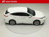 室内コンディションも、2オーナー車と考えると悪くありません。ヘッドアップディスプレイや前後録画機能付インナーミラーなど充実の一台です。