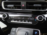 オートエアコンで車内はいつでも快適です♪