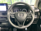 【純正革巻きステアリング】上質な革を使用することで、手にしっかり馴染みとても運転しやすいハンドルです♪