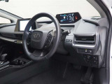 見通しのよいすっきりとした視界で、誰でも運転しやすいです。運転のしやすさは疲れにくさにも繋がりますよ♪