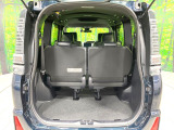 普段のお買い物や通勤、送迎等に十分な荷室スペースを確保しております。セカンドシートを倒すと、大きな荷物の積載も可能です♪