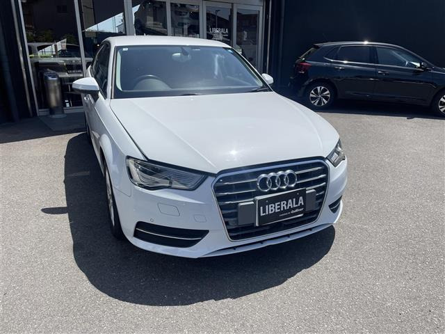 A3スポーツバック 1.4 TFSI 本革シート 修復歴無し