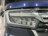 LEDヘッドライトは、点灯の瞬間から最大光量を発揮し、突然暗くなるトンネルなどでの安定感を高めます。