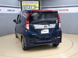 バックカメラが付いているので後方確認が非常にしやすいです。今や運転初心者も熟練者も必須装備!ついていて損はないですね♪