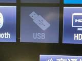 USB接続できます。スマホと接続して音楽を楽しんでください。