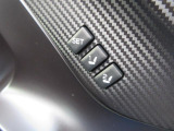 運転席にはシートポジションメモリー機能が装備しております。