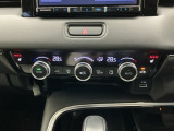 Wエアコン付きです!運転席・助手席それぞれ快適な車内でお過ごしいただけます。寒い時期には嬉しいシートヒーター付きです!