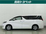 中古車は全く同じというものがなく、1台1台全てコンディションが異なります。同じようなお車でも、整備状況、外内装の状態など様々です。当店では入庫した車輌をコンディションに合わせて徹底的に仕上げています。