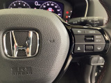 右側のステアリングスイッチはHondaセンシング系のスイッチ他にセレクターホイールを装備。スピードメーター内・マルチインフォメーション・ディスプレーの各表示が確認できます。