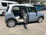 ドア開口部は広々としているので乗り降りしやすいです♪