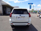 当店の車は全台、1年間走行距離無制限の保証付きで購入後も安心です。保証期間中は全国のトヨタディーラーで保証修理が可能です。さらに有料で、保証期間を延長できるプランもございます。